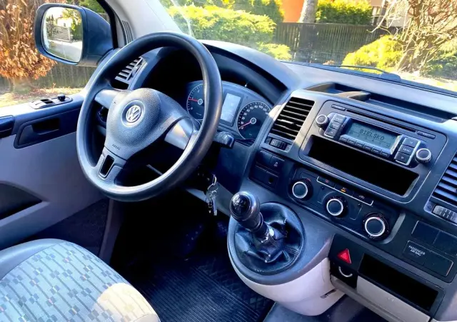 VOLKSWAGEN Transporter L1H1