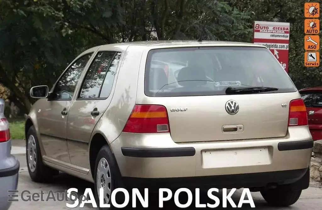 VOLKSWAGEN Golf 