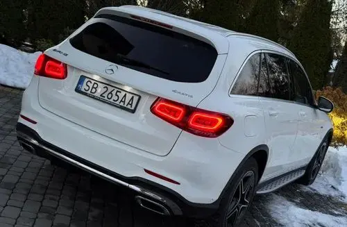 MERCEDES-BENZ GLC 