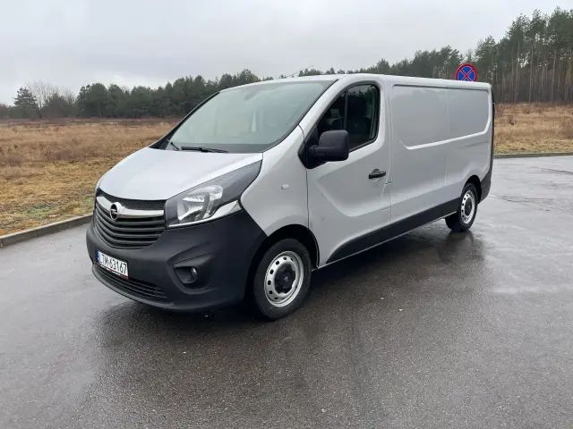 OPEL Vivaro 