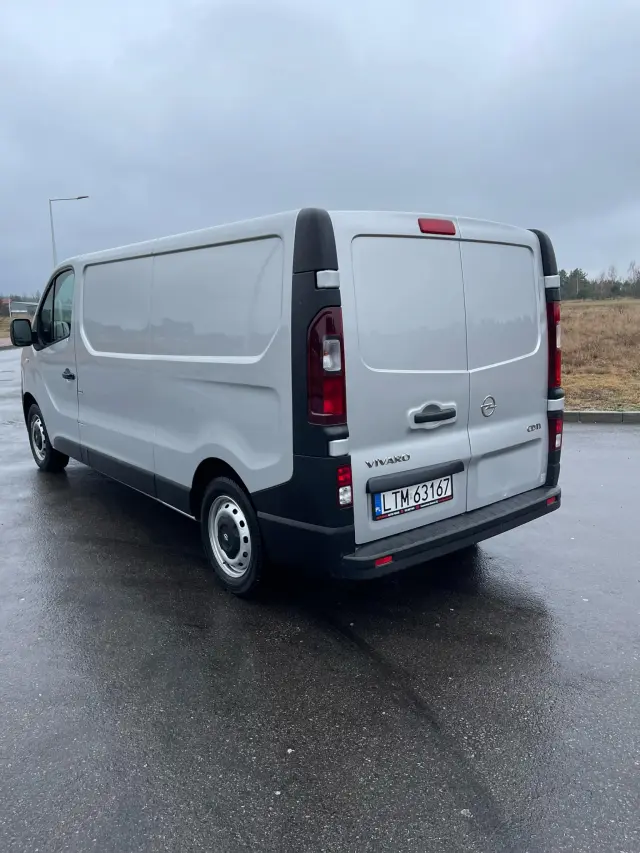OPEL Vivaro 