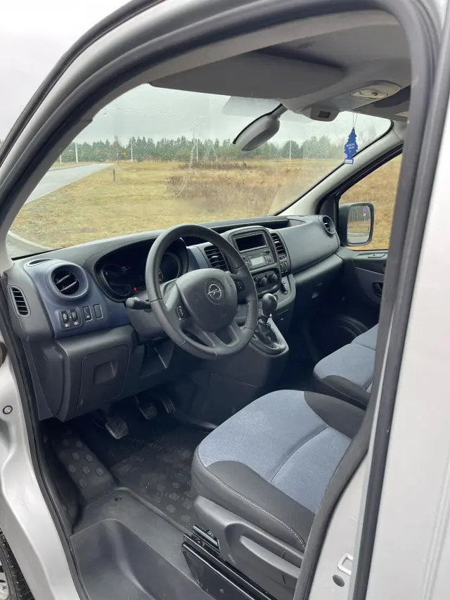 OPEL Vivaro 