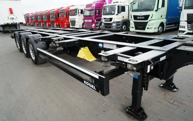 KÖGEL NACZEPA PODKONTENEROWA /  UNIWERSALNA  / ROZSUWANY TYŁ / DO WSZYSTKICH KONTENERÓW 