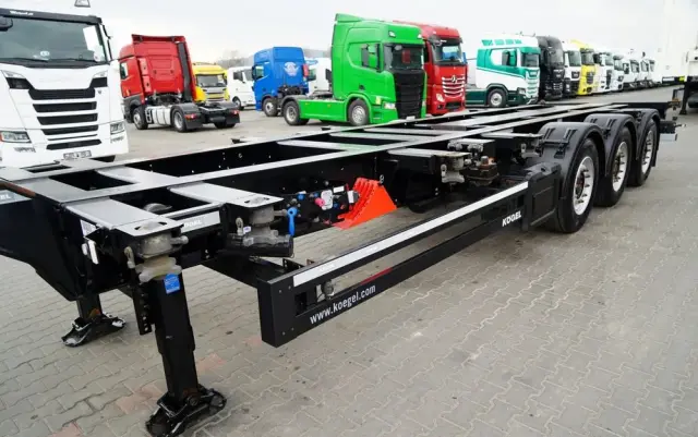 KÖGEL NACZEPA PODKONTENEROWA /  UNIWERSALNA  / ROZSUWANY TYŁ / DO WSZYSTKICH KONTENERÓW 