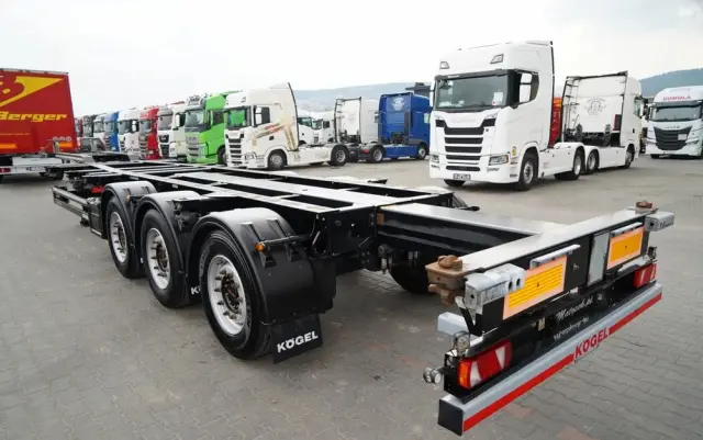 KÖGEL NACZEPA PODKONTENEROWA /  UNIWERSALNA  / ROZSUWANY TYŁ / DO WSZYSTKICH KONTENERÓW 