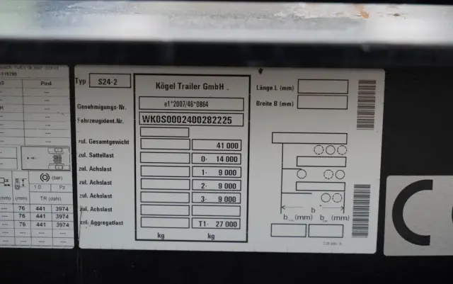 KÖGEL NACZEPA PODKONTENEROWA /  UNIWERSALNA  / ROZSUWANY TYŁ / DO WSZYSTKICH KONTENERÓW 