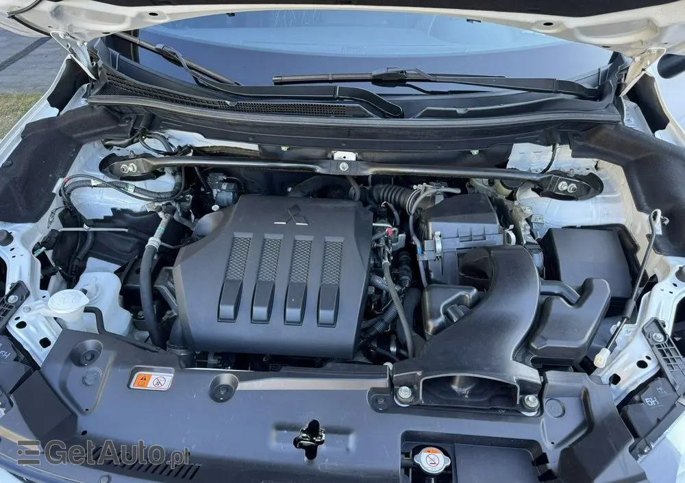 MITSUBISHI Eclipse Cross 1.5 T-MIVEC ClearTec CVT 4WD Intro Edition