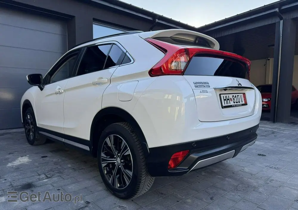 MITSUBISHI Eclipse Cross 1.5 T-MIVEC ClearTec CVT 4WD Intro Edition