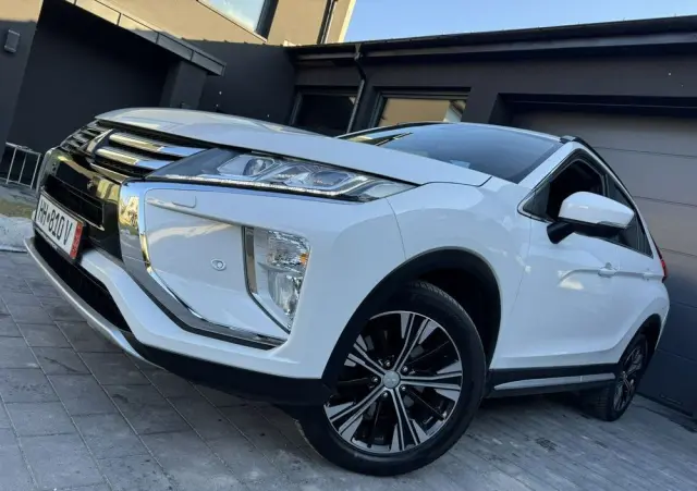 MITSUBISHI Eclipse Cross 1.5 T-MIVEC ClearTec CVT 4WD Intro Edition