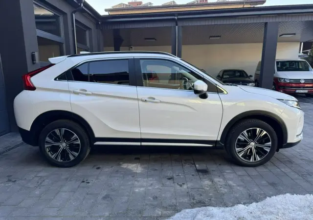 MITSUBISHI Eclipse Cross 1.5 T-MIVEC ClearTec CVT 4WD Intro Edition