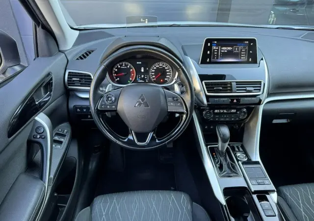 MITSUBISHI Eclipse Cross 1.5 T-MIVEC ClearTec CVT 4WD Intro Edition