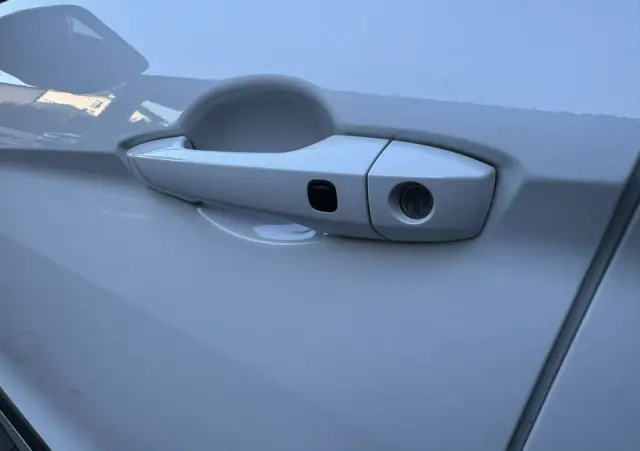 MITSUBISHI Eclipse Cross 1.5 T-MIVEC ClearTec CVT 4WD Intro Edition