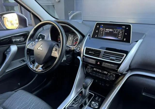 MITSUBISHI Eclipse Cross 1.5 T-MIVEC ClearTec CVT 4WD Intro Edition