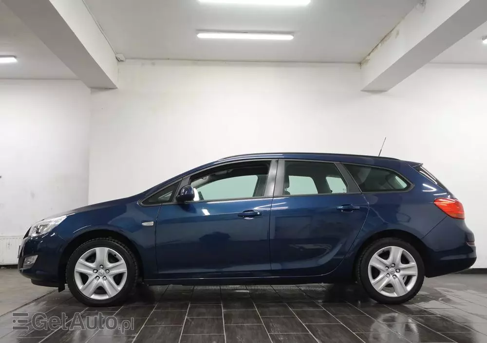 OPEL Astra 2.0 CDTI DPF Edition
