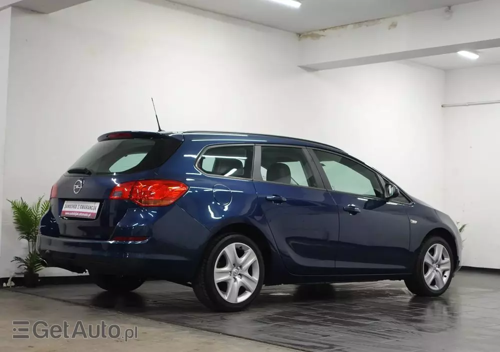 OPEL Astra 2.0 CDTI DPF Edition
