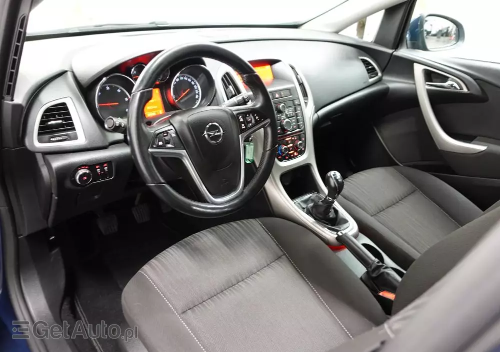 OPEL Astra 2.0 CDTI DPF Edition