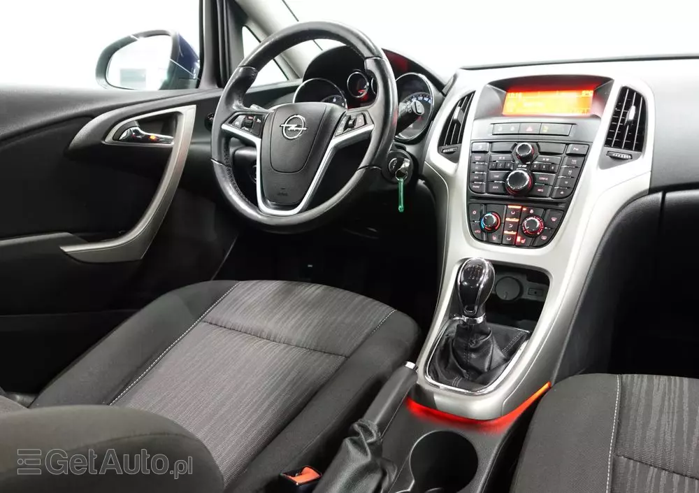 OPEL Astra 2.0 CDTI DPF Edition