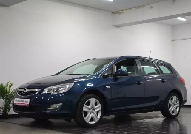 OPEL Astra 2.0 CDTI DPF Edition