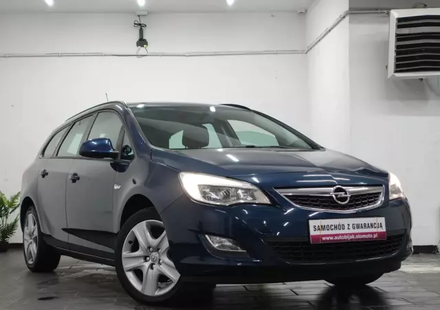 OPEL Astra 2.0 CDTI DPF Edition