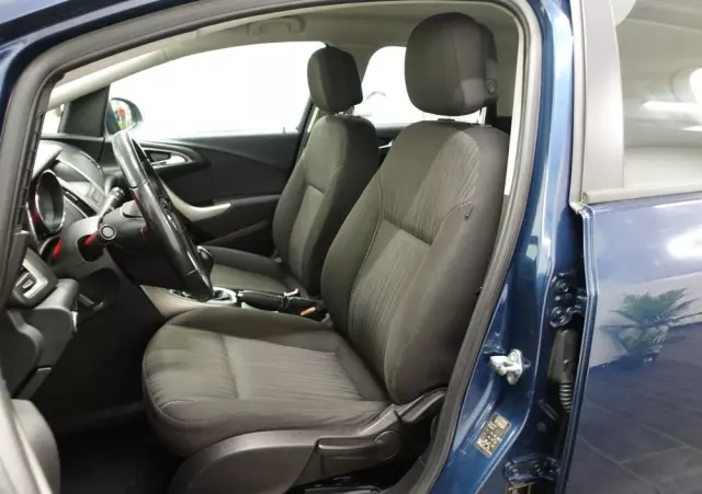 OPEL Astra 2.0 CDTI DPF Edition