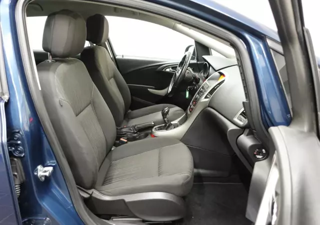 OPEL Astra 2.0 CDTI DPF Edition