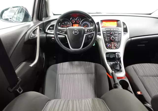 OPEL Astra 2.0 CDTI DPF Edition