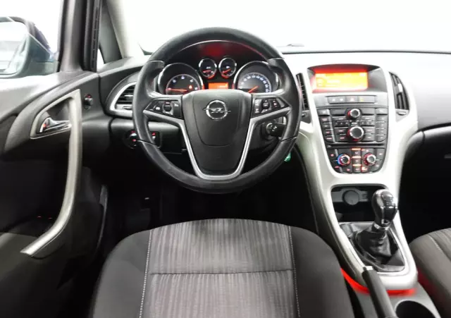 OPEL Astra 2.0 CDTI DPF Edition