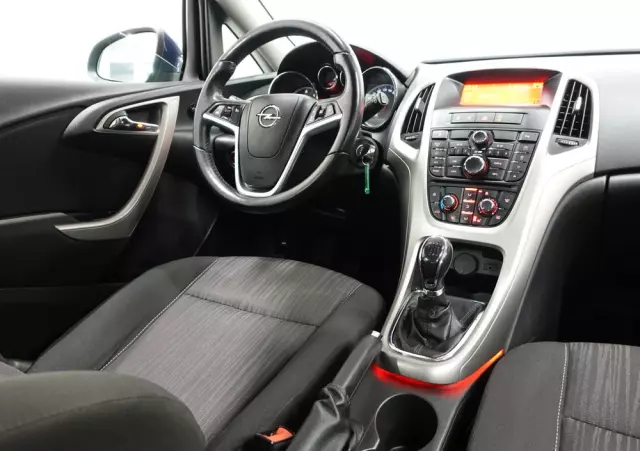 OPEL Astra 2.0 CDTI DPF Edition