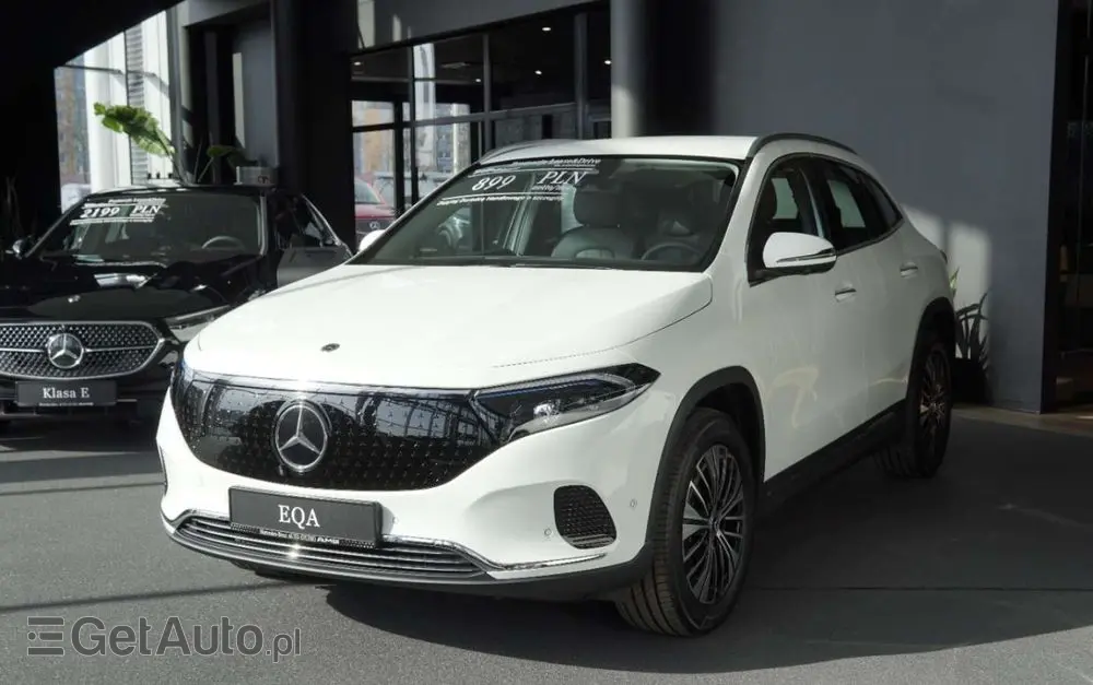 MERCEDES-BENZ EQA 