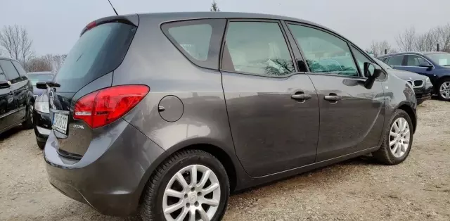 OPEL Meriva 