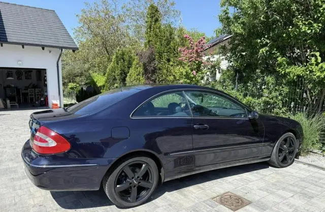 MERCEDES-BENZ CLK 