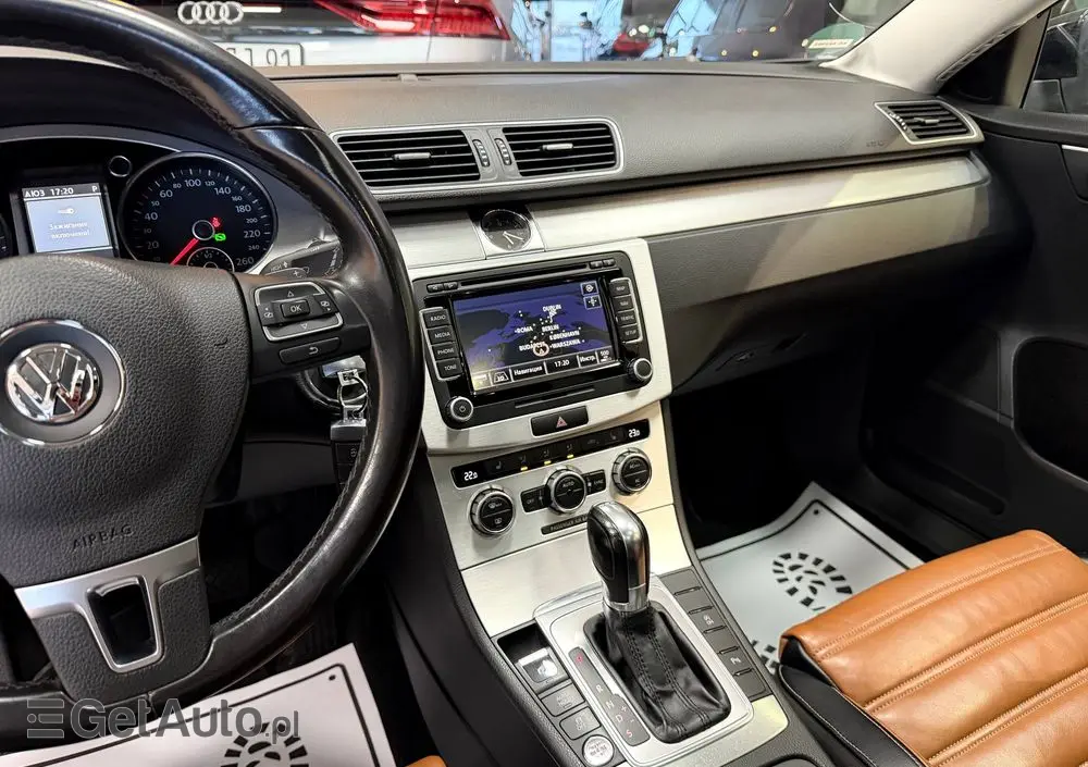 VOLKSWAGEN Passat 2.0 TDI Highline DSG