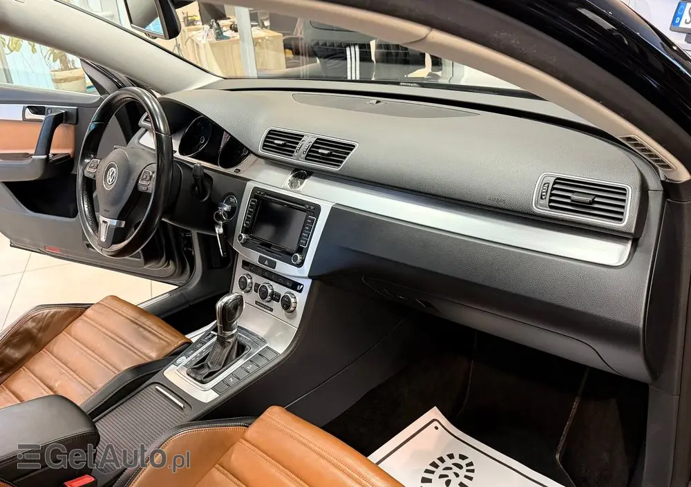 VOLKSWAGEN Passat 2.0 TDI Highline DSG