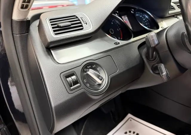 VOLKSWAGEN Passat 2.0 TDI Highline DSG