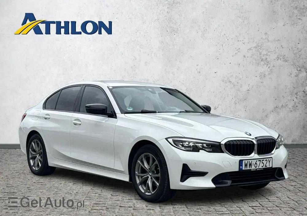 BMW Seria 3 318i Sport Line