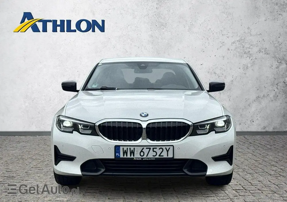BMW Seria 3 318i Sport Line