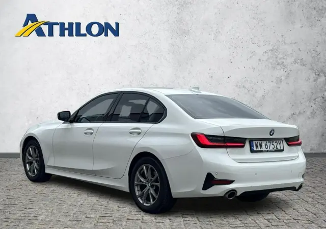 BMW Seria 3 318i Sport Line