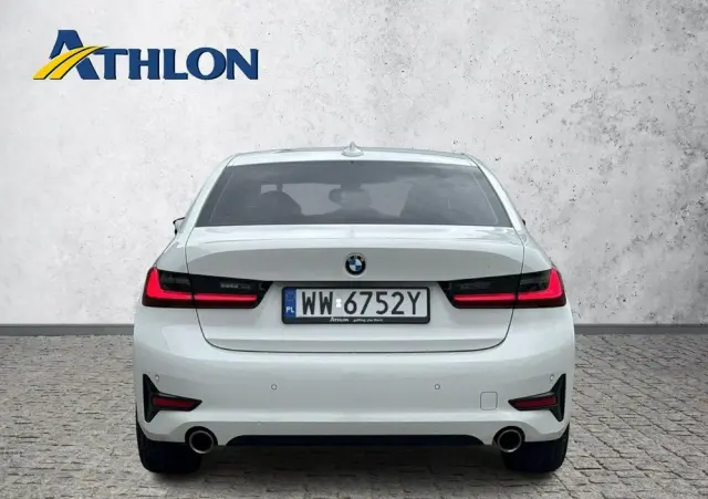 BMW Seria 3 318i Sport Line