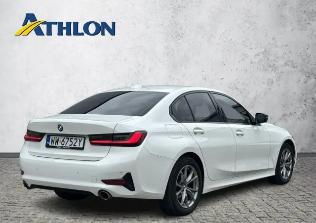 BMW Seria 3 318i Sport Line