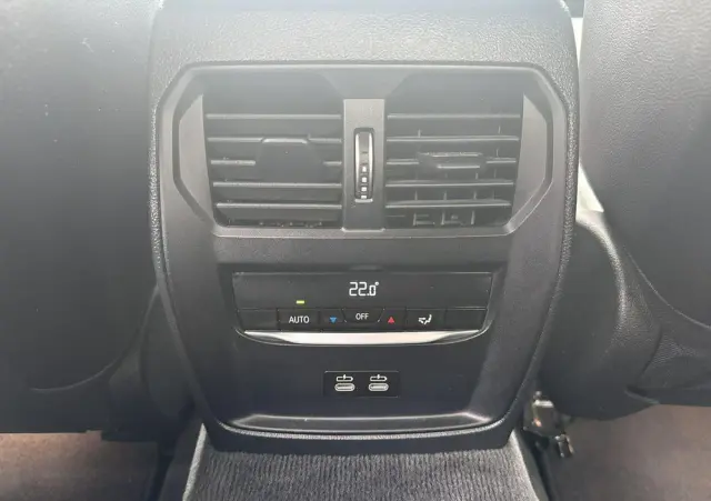 BMW Seria 3 318i Sport Line