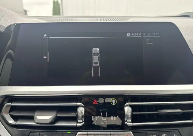 BMW Seria 3 318i Sport Line