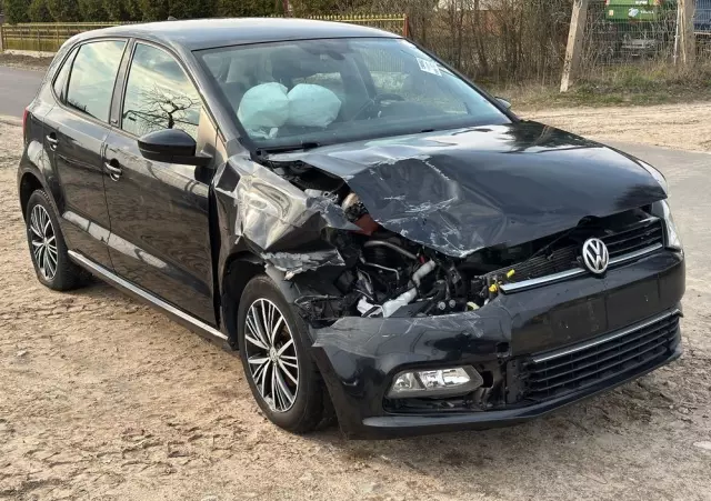 VOLKSWAGEN Polo 1.2 TSI (Blue Motion Technology) Comfortline