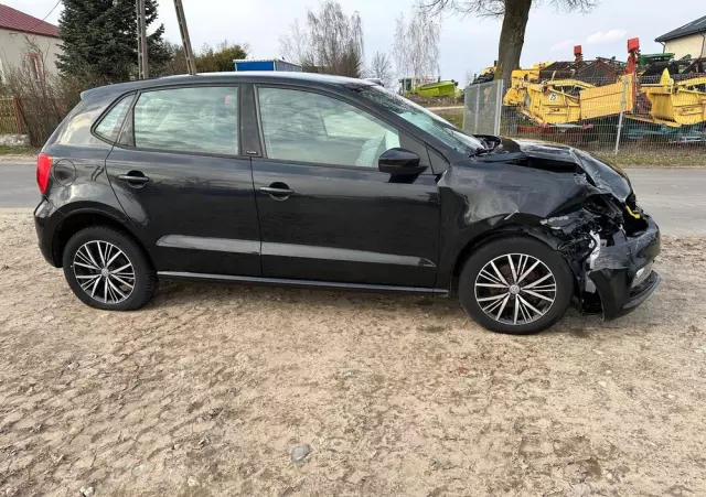VOLKSWAGEN Polo 1.2 TSI (Blue Motion Technology) Comfortline