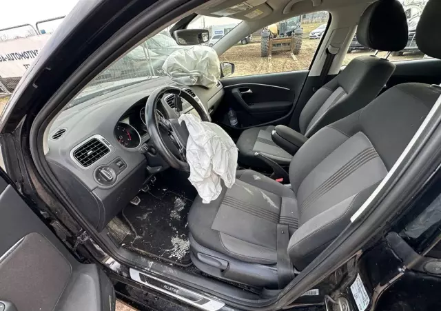 VOLKSWAGEN Polo 1.2 TSI (Blue Motion Technology) Comfortline