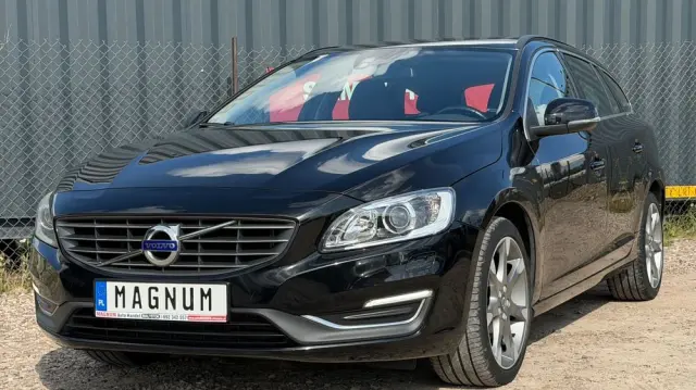 VOLVO V60 D3 Drive-E Momentum