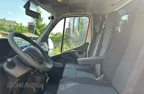 NISSAN Nt 400 