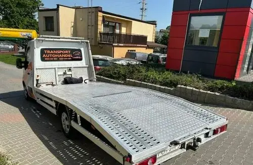 NISSAN Nt 400 