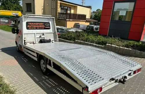 NISSAN Nt 400 