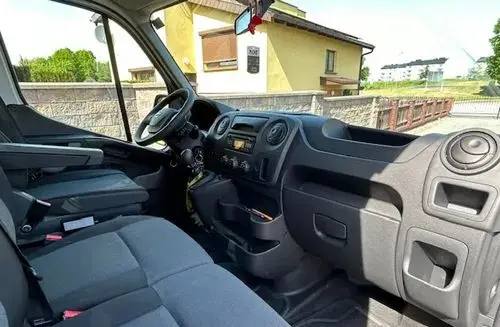 NISSAN Nt 400 