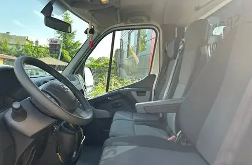 NISSAN Nt 400 